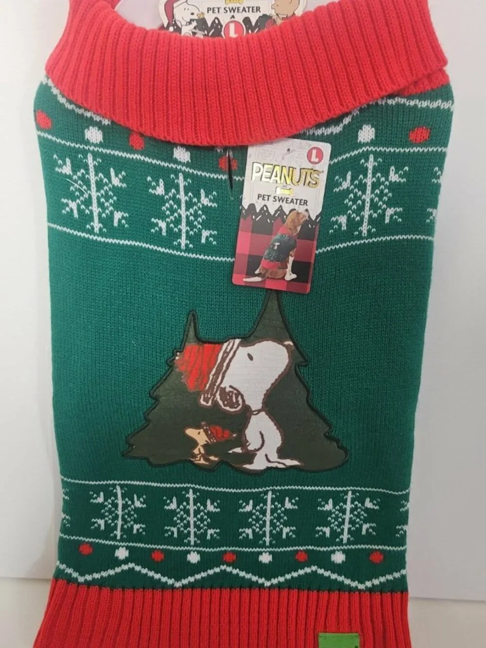 Peanuts Snoopy Holiday Dog Sweater NWT Green Snowflake Size Large New